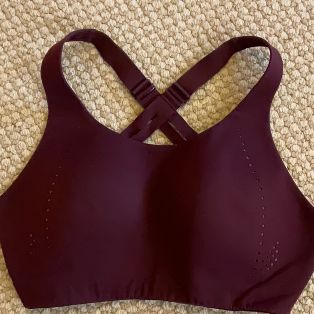 Lululemon air support Burgundy Sports Bra